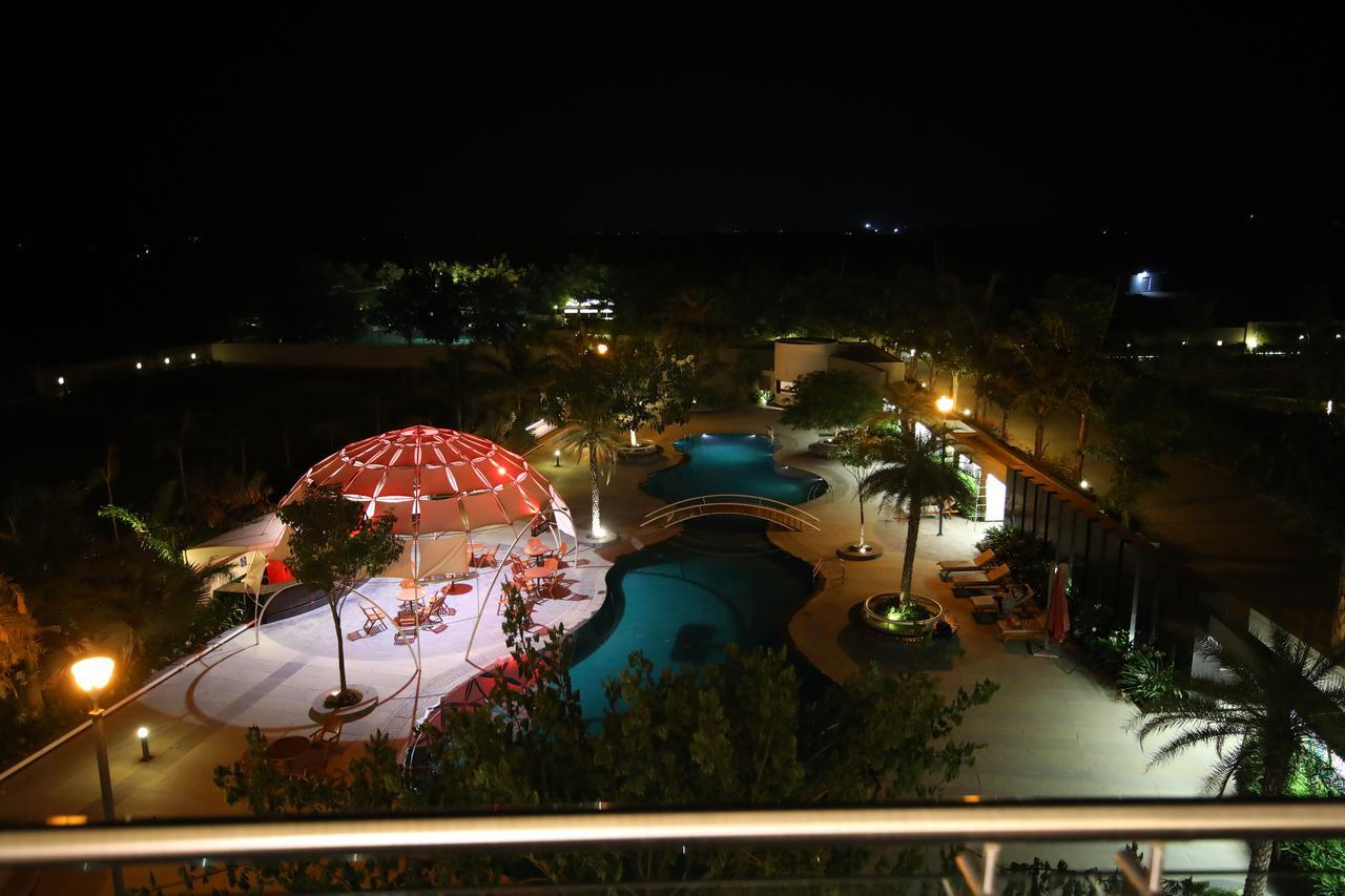 The Emerald Club ,Райкот Екстериор снимка